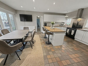 Photo 14- click for photo gallery